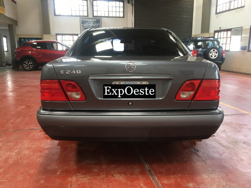 Imagen 4 de 13 de Mercedes Benz E240 V6 At Elegance 1997 Expoeste
