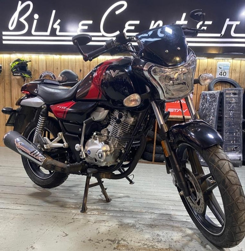 Imagen 3 de 25 de Bajaj V15 150