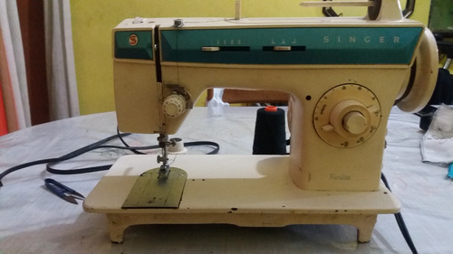 Maquina De Coser Singer