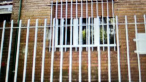 Casa En Alquier Tres Ambientes Gran Jardin