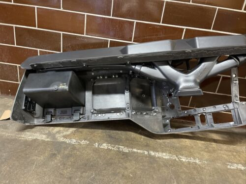 New *oem*freightliner M2 A18-71375-304 Ws Phan Dash Lhd Bby