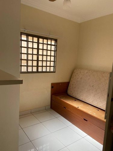 Imagem 21 de 26 de Casa Em Anápolis. Ótima Localização