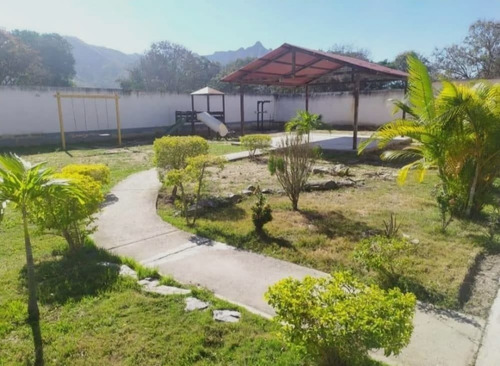 Imagen 13 de 13 de Casa En Res. Villa Monte Carmelo, Lemc-435