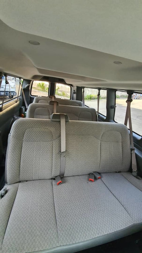 Imagen 9 de 11 de Chevrolet Van Express Pasajeros 2017 Nueva