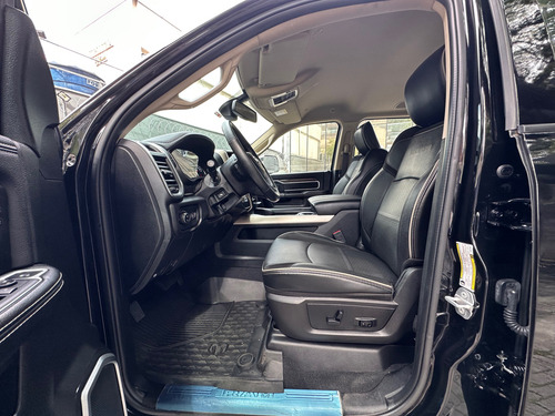 RAM Ram 2500 6.7 Laramie Cab. Dupla 4x4 Aut. 4p