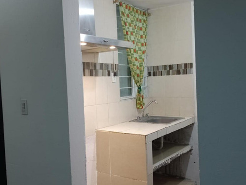 Casa Sola En Renta En Los Ébanos, Apodaca, Nuevo León