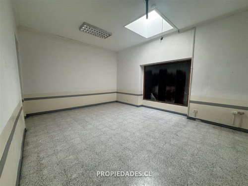 Oficinas-local Comercial Arriendo En Stgo Metro Los Héroes