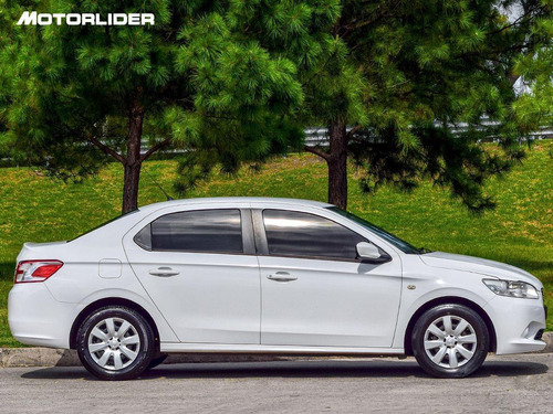 Imagen 6 de 25 de Peugeot 301 Extra Full 1.2 | Permuta / Financia