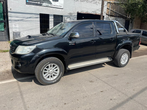 Toyota Hilux 3.0 Cd Srv Cuero I 171cv 4x4 5at