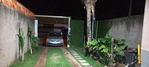 Imagem 3 de 13 de Casa 2 Qrts,um Sendo Suíte,garagem Espaçosa,