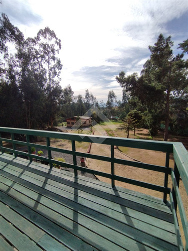 Casa En Venta De 4 Dorm. En Algarrobo