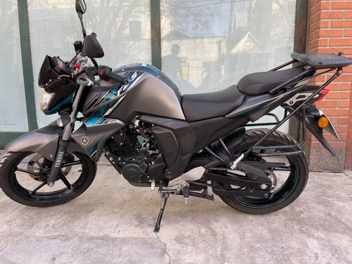 Imagen 6 de 8 de Yamaha Fz Si 150cc 2018 Usada Excelente Estado.
