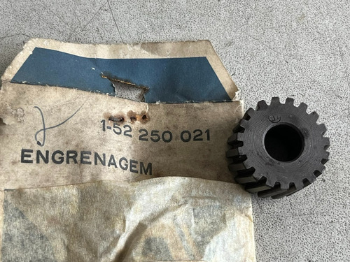Engrenagem Pinhao 18 Dentes Caixa De Transf Zf D20 52250021