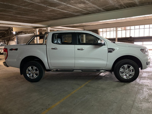 Imagen 2 de 15 de Ford Ranger Xlt 4x4 At 0km Sin Rodar