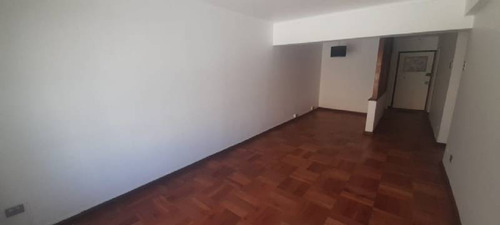 Alonso Ovalle Piso Parquet Impecable