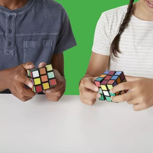 Cubo Magico Brinquedo Jogo Rubiks Impossivel Hasbro