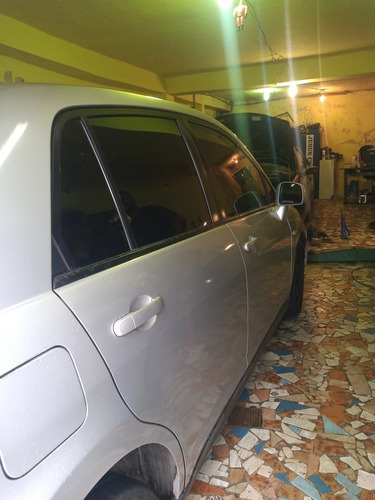 Nissan Tiida Sedan 2011 1.8 Flex 4p