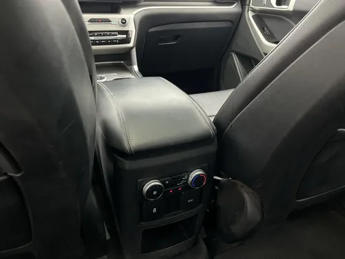 Ford Explorer XLT 2.3 4X4