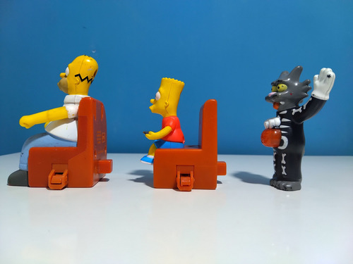 Muñeco Homero, Bart Simpson Y Snowball (2008) (Usado)