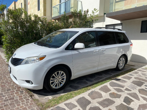 Toyota Sienna 3.5 Xle V6/ Qc At