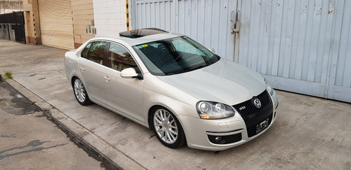 Volkswagen Vento 2.0 T Fsi Elegance Dsg 2010