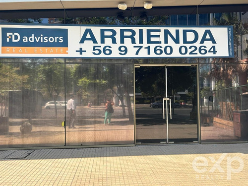 Local Comercial En Arriendo En Las Condes En Primer Piso