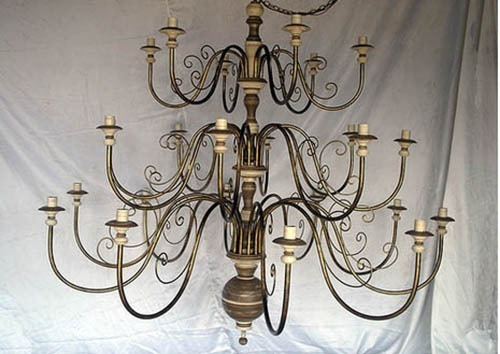 Imagem 2 de 2 de Lustre Torneado 30 Lâmpadas (cód. L-01) Em Até 12x S/ Juros