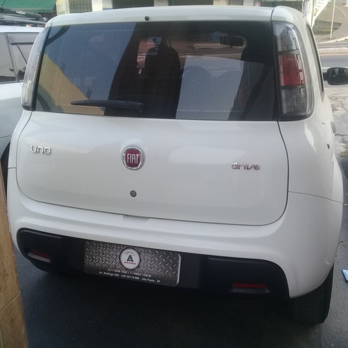 Imagem 2 de 8 de Fiat Uno Drive