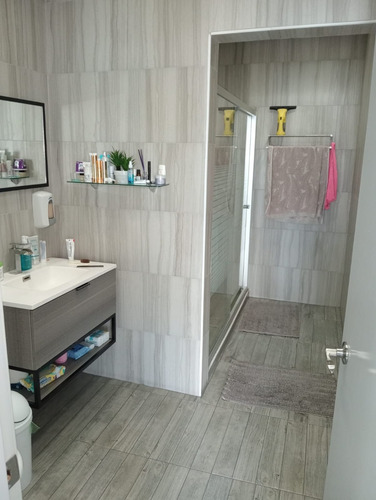 Propiedad Con 2 Casas , Temazcal Y 1 Oficina Terreno 759m2 Hbitable 627m2 En Santa Martha Acatitla