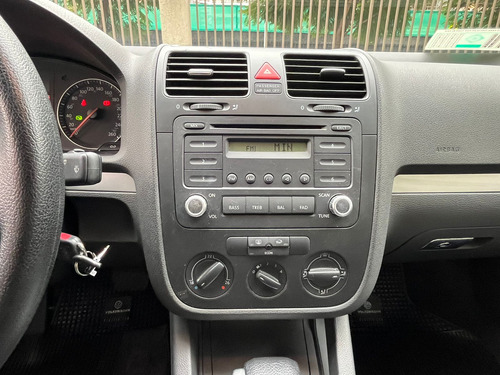 Volkswagen Vento Style 2.5 AUT