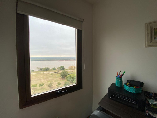Imagen 9 de 30 de Departamento De 2 Dormitorios En Venta Con Cochera Frente Al Rio Centro Rosario