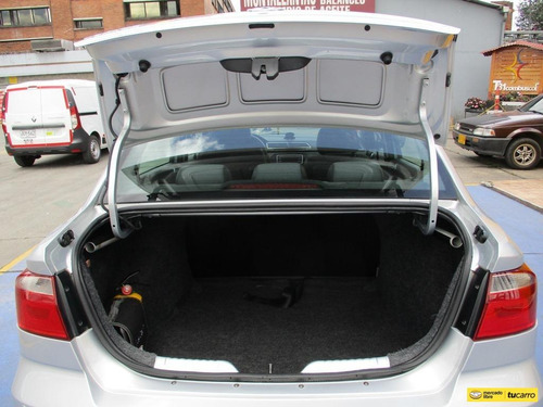 Imagen 15 de 15 de Volkswagen Voyage Trendline 1600cc Mt Aa