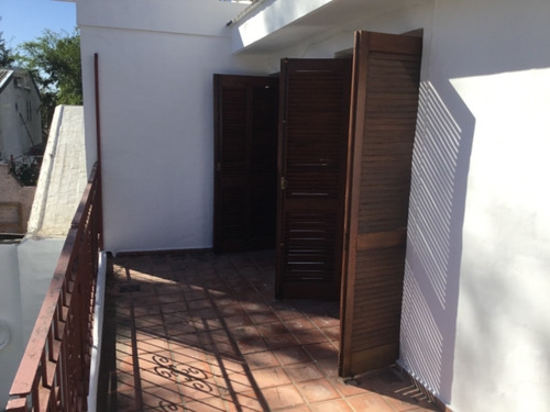 Imagen 9 de 18 de Barrio Ipona, Casa En Venta De 4 Dormitorios, Patio Con Galeria, Cochera Para 2
