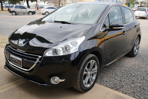 Imagen 4 de 10 de Peugeot 208 Feline 1.6 Pk Cuero 2014