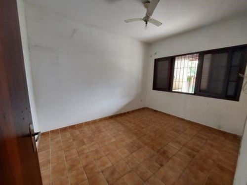 Imagem 12 de 15 de Casa Para Financiamento Bem Localizada Lado Praia, Itanhaém/sp!