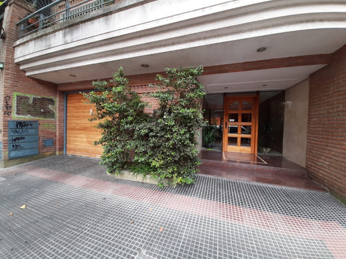 Departamento 3 1/2 Amb. De Categoria Al Frente Con Balcon Terraza - Centro -