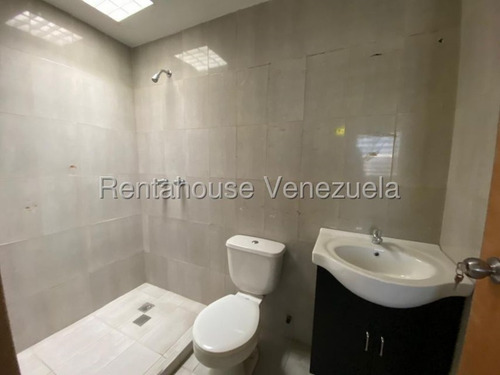 Valeria Chong Casa Alquiler Cabudare Lara Avenida Intercomunal Oportunidad Residencial Economico Código Inmobiliaria Rent-a-house 25-18352