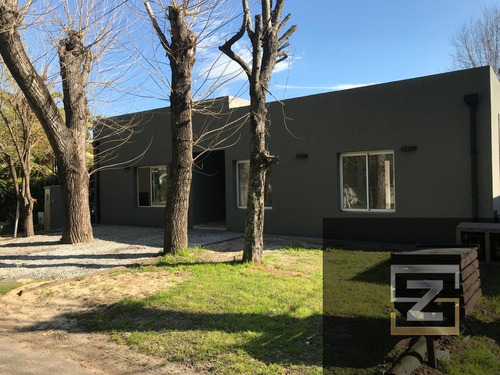 Casa En Venta De 3 Dormitorios En Los Rosales Canning