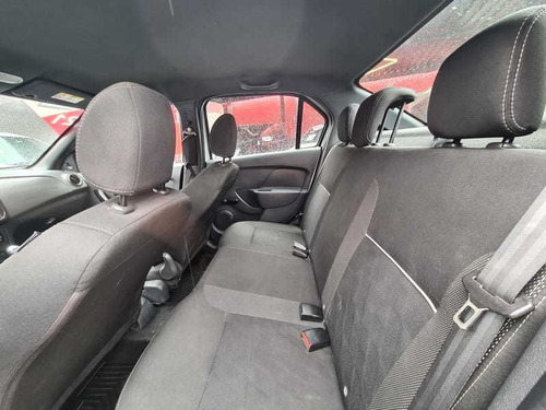 Imagem 10 de 15 de Renault Logan Zen 1.6 2021 - Semi-zero - Confira