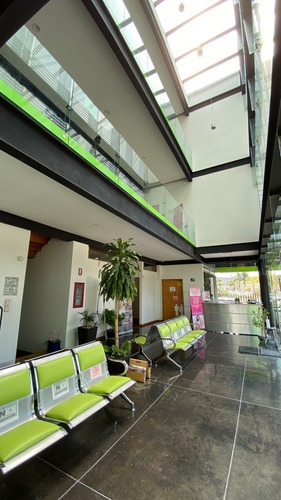 Imagen 4 de 10 de Consultorio En Renta En Centro Medico Juriquilla Queretaro G