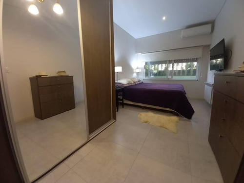 Imagen 16 de 21 de Hermosa Casa En Barrio Las Tardes - Pileta Y Quincho