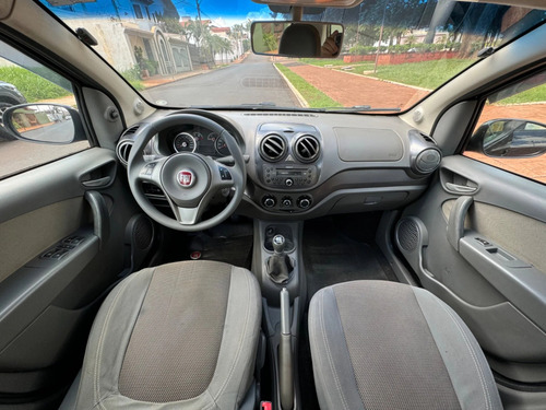 Fiat Palio 1.6 MPI ESSENCE 16V FLEX 4P MANUAL