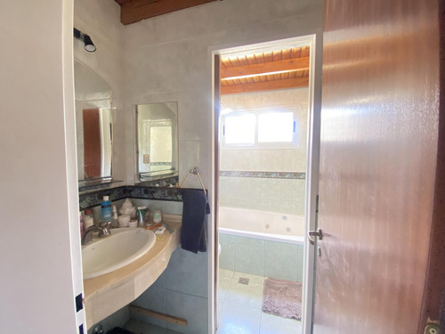 Casa En Venta De 3 Dormitorios En Barrio Cerrado La Casualidad.apto Credito
