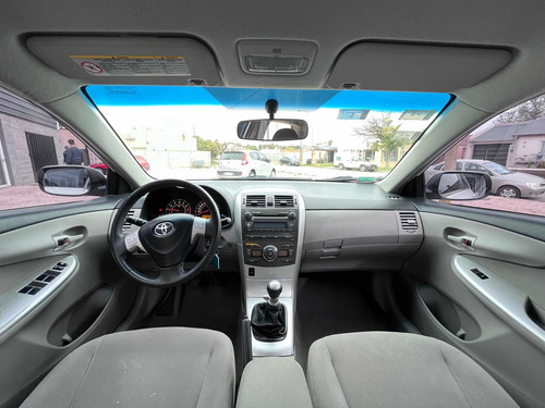 Imagen 9 de 9 de Toyota Corolla 2013 1.8 Xei Mt 136cv