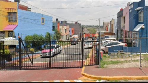 Se Vende Casa De Recuperación Bancaria En C. Lago Malar, Cantaros Iii, Nicolas Romero, Edomex. Arf