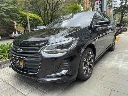 Chevrolet Onix 1.0T Premier Hatch At