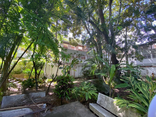 Imagen 22 de 25 de Venta De Casa En Los Chorros, Calle El Rosario, Municipio Secre