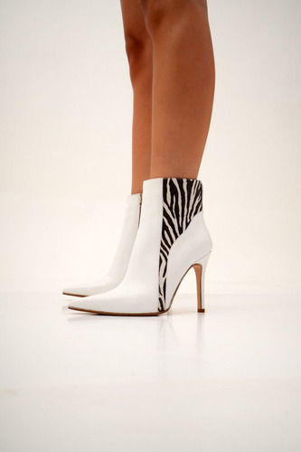 Botas Mujer Botinetas Taco Aguja Cuero Punta Fina Catalina