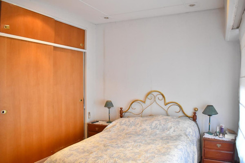 Imagen 15 de 26 de Hermosa Casa En Venta, Parque Chacabuco, Barrio Caferata 6 Ambientes