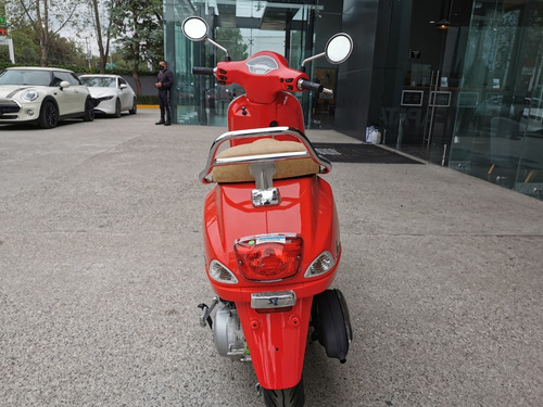 Imagen 6 de 7 de Piaggio Vespa 1321